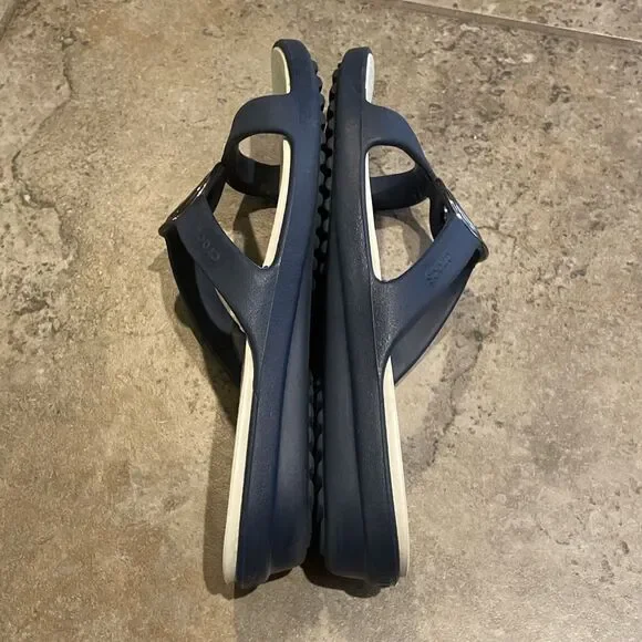 CROCS Sanrah Circle Slide Sandal Shoe Womens Size 7 Medallion Comfort Casual - Picture 12 of 13